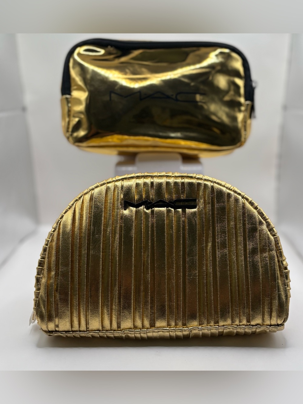 MAC Cosmetics Metallic Gold Pleated Cosmetic Bag Set